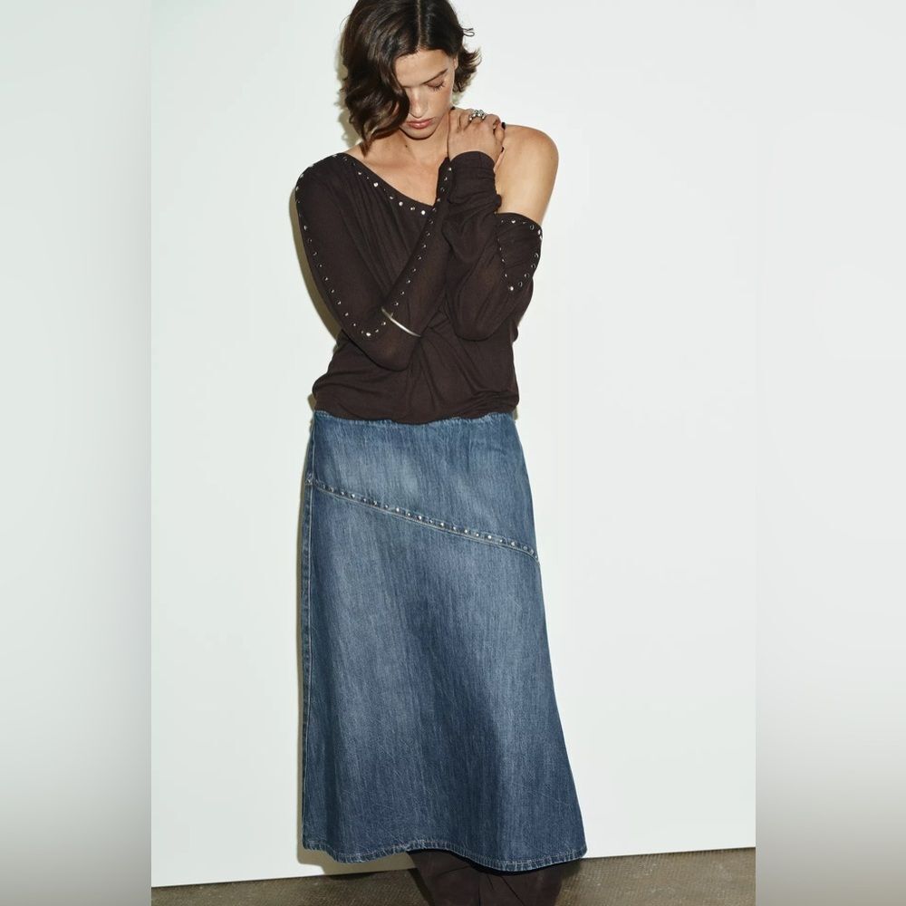 ZARA TRF DENIM STUD SKIRT